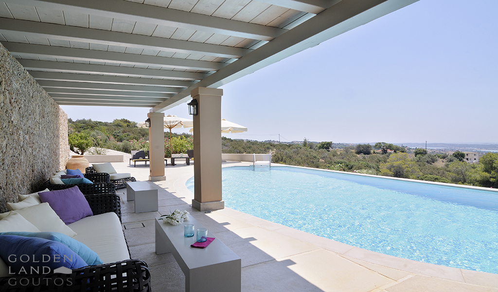 Villa Melissa is situated in the area of Agios Panteleimon
