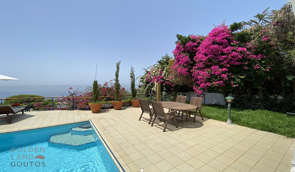 Beachfront Island Style Villa In Agia Marina